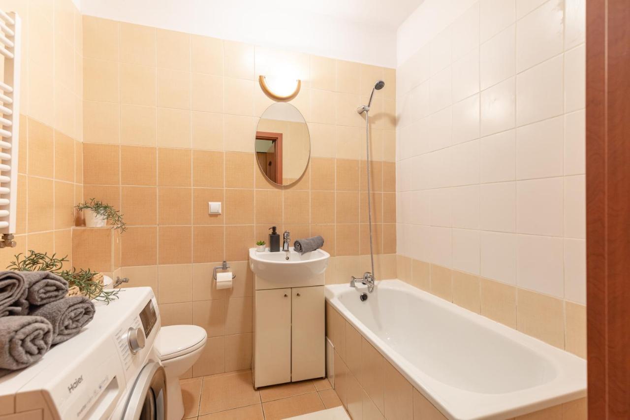 Superapart Stanow Zjednoczonych 72 Apartment วอร์ซอ ภายนอก รูปภาพ